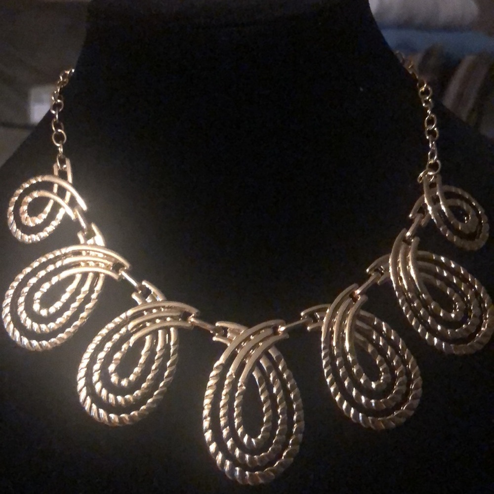 NWT Monet Gold Necklace